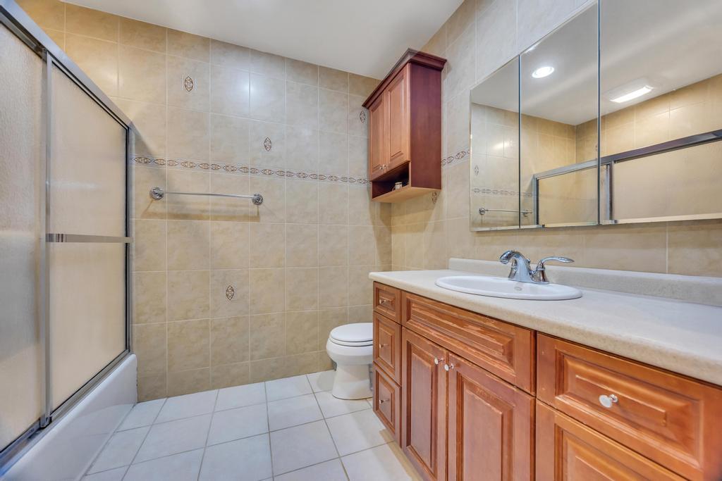 77 Richmond Boulevard 3a Property Photo 20