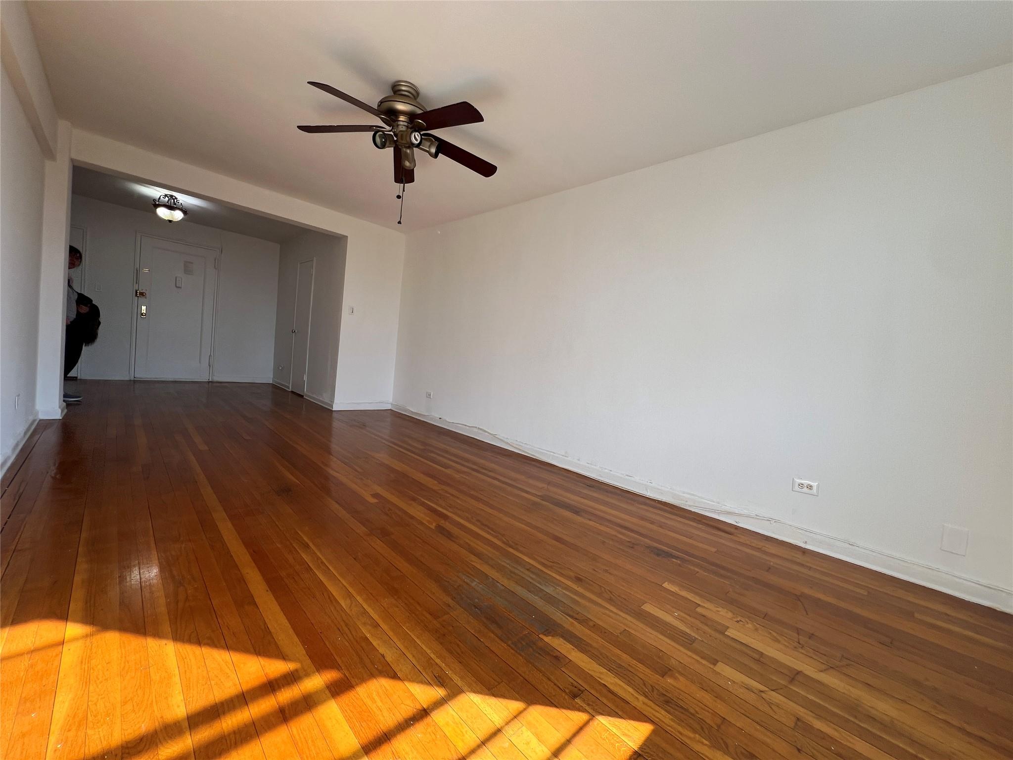 1475 Thieriot Avenue 5j Property Photo 12