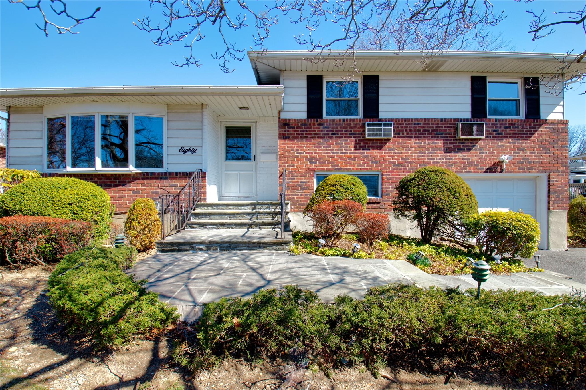 80 Larch Drive Property Photo 3