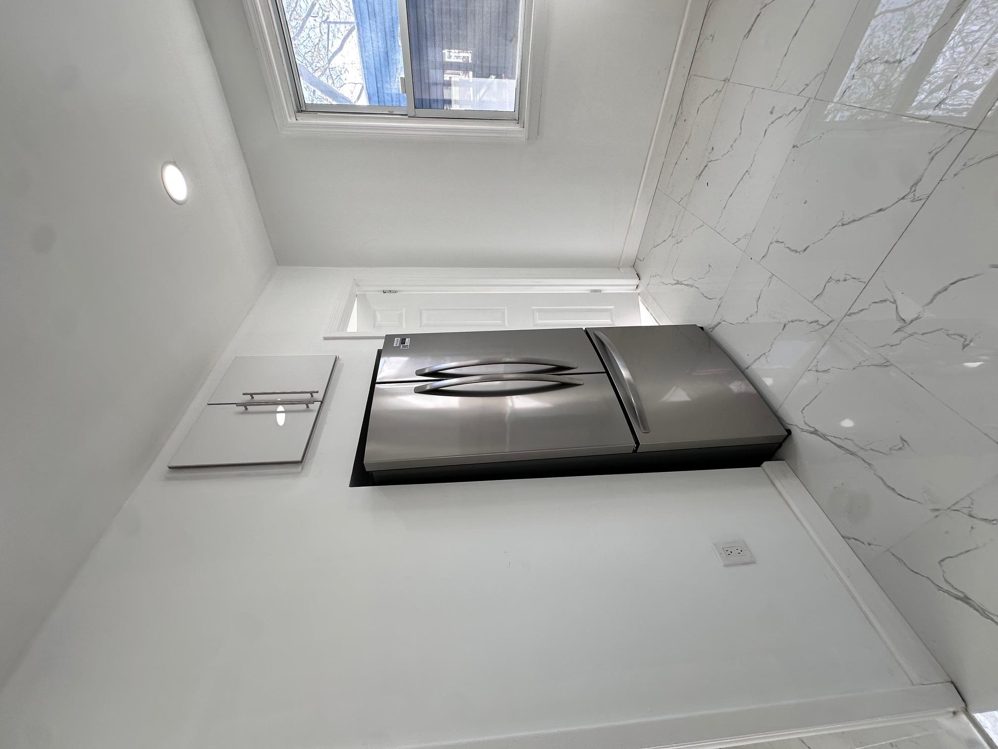 138-01 107 Avenue Property Photo 6