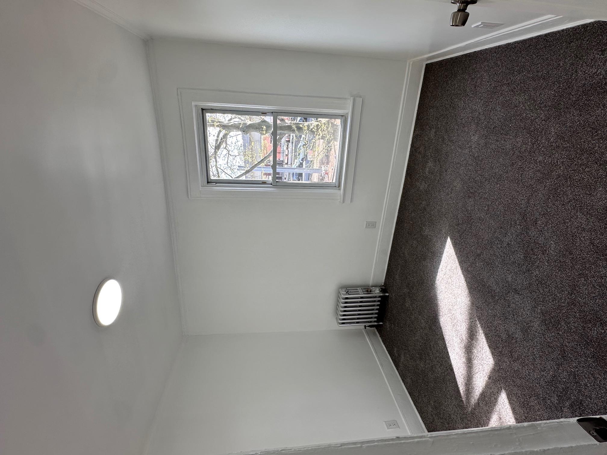 138-01 107 Avenue Property Photo 9