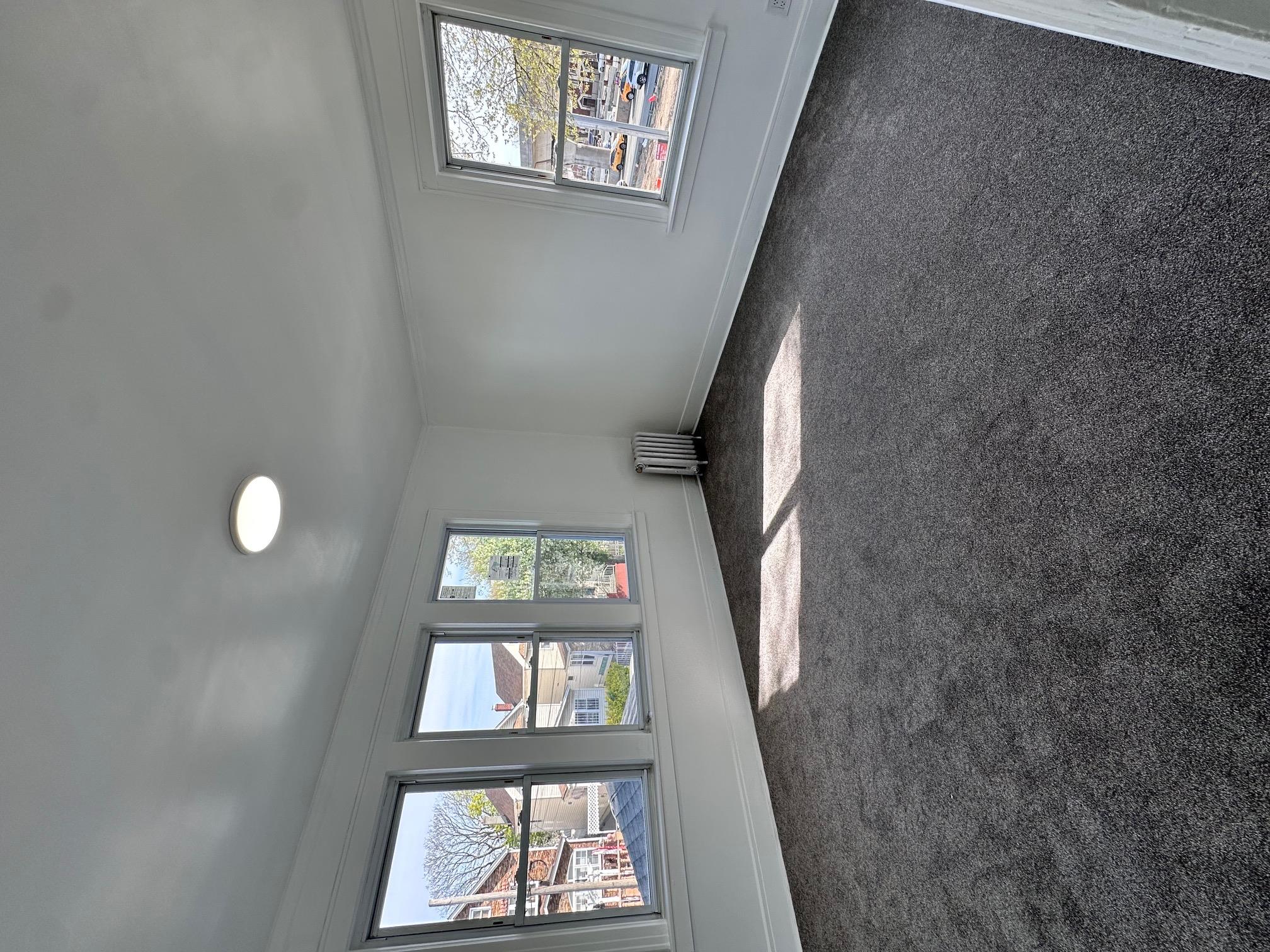 138-01 107 Avenue Property Photo 12