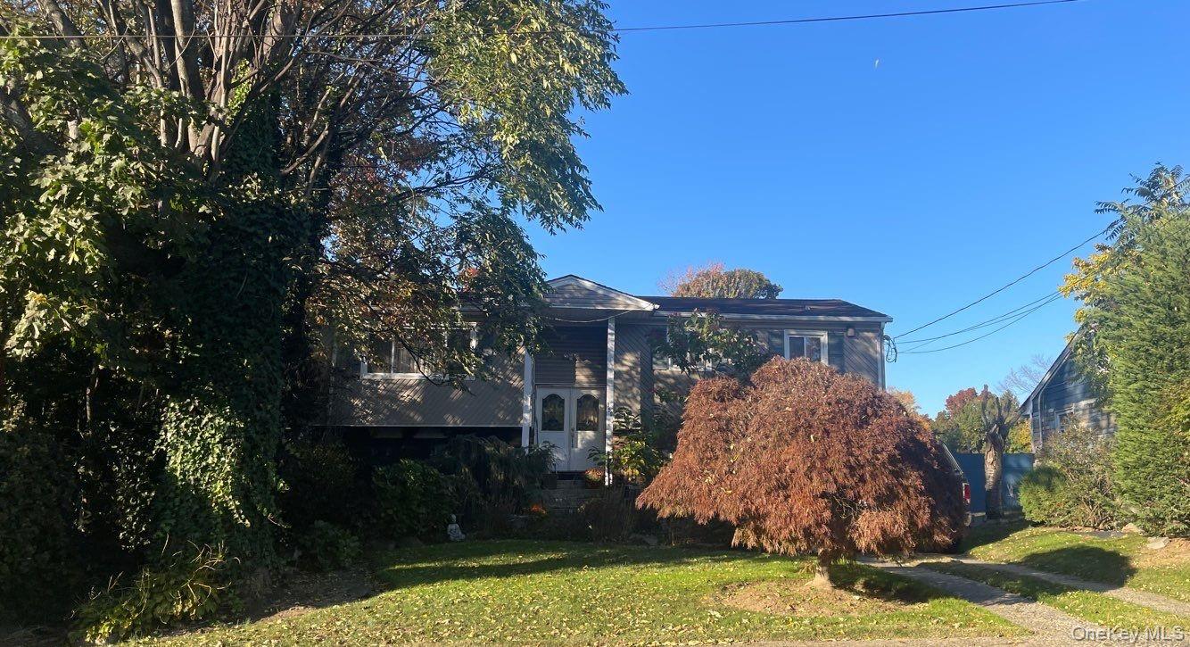 350 N Coventry Road Property Photo 1