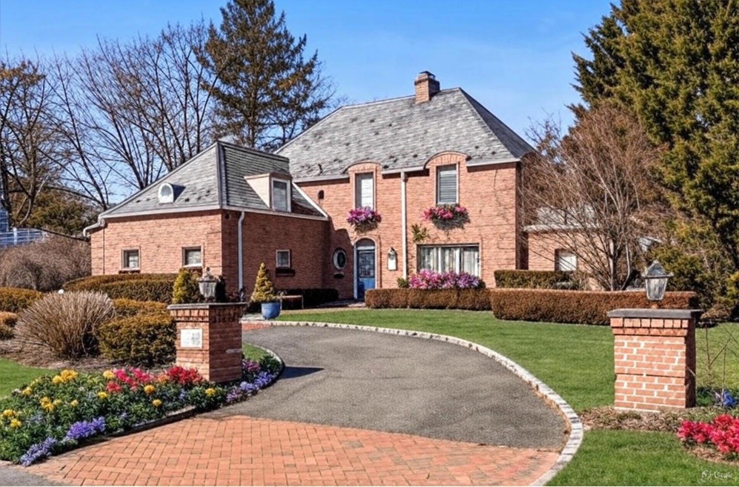 29 Pine Hill Road Property Photo