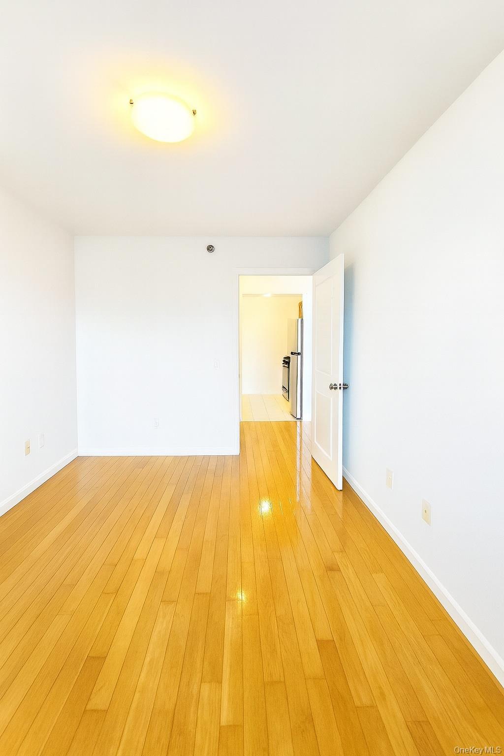 60-70 Woodhaven Boulevard 3a Property Photo 7