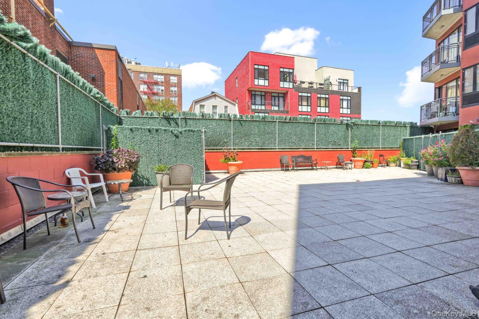 60-70 Woodhaven Boulevard 3a Property Photo 12