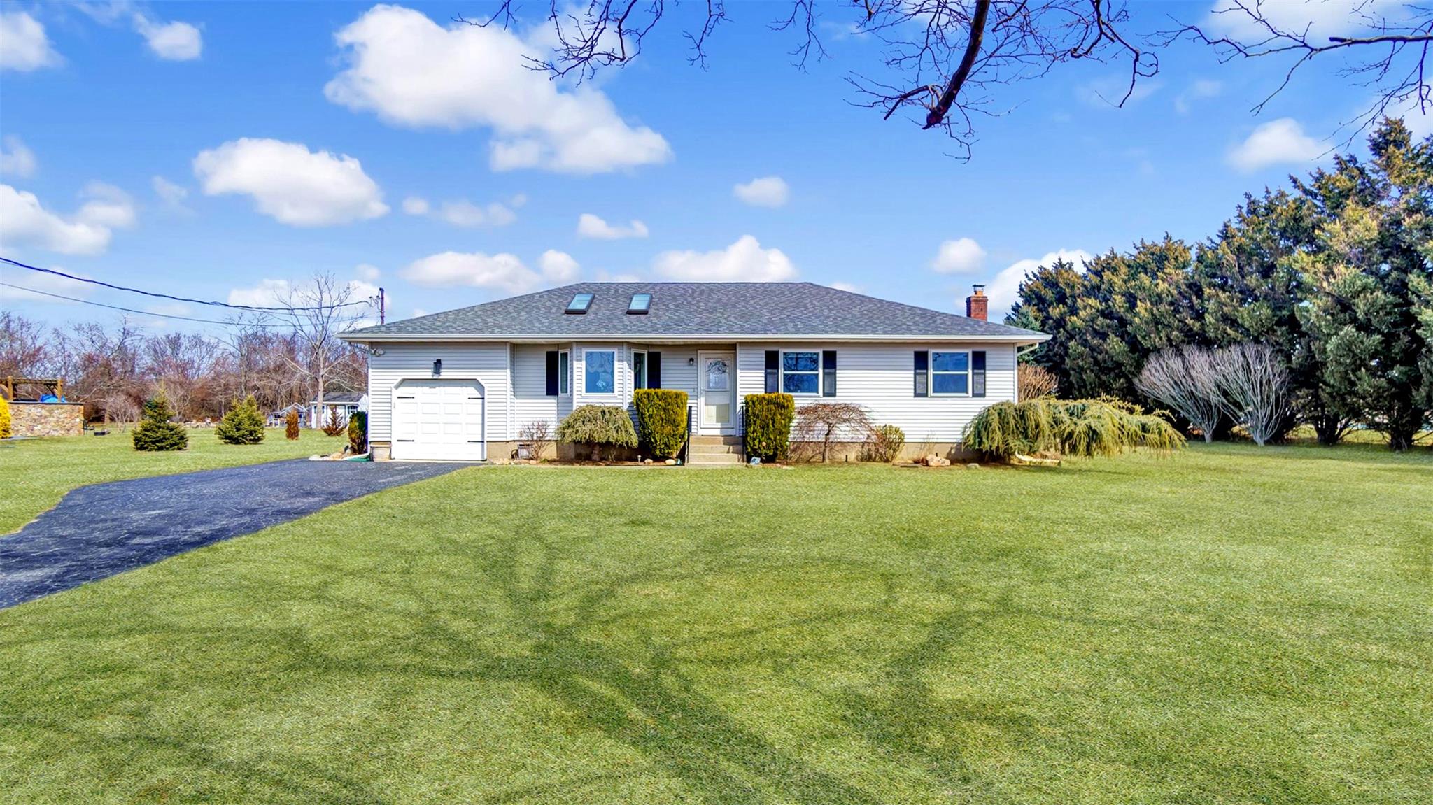 2100 Duck Pond Road Property Photo 32
