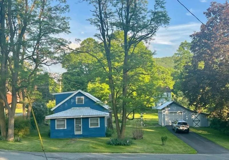 74 S Main Street Property Photo