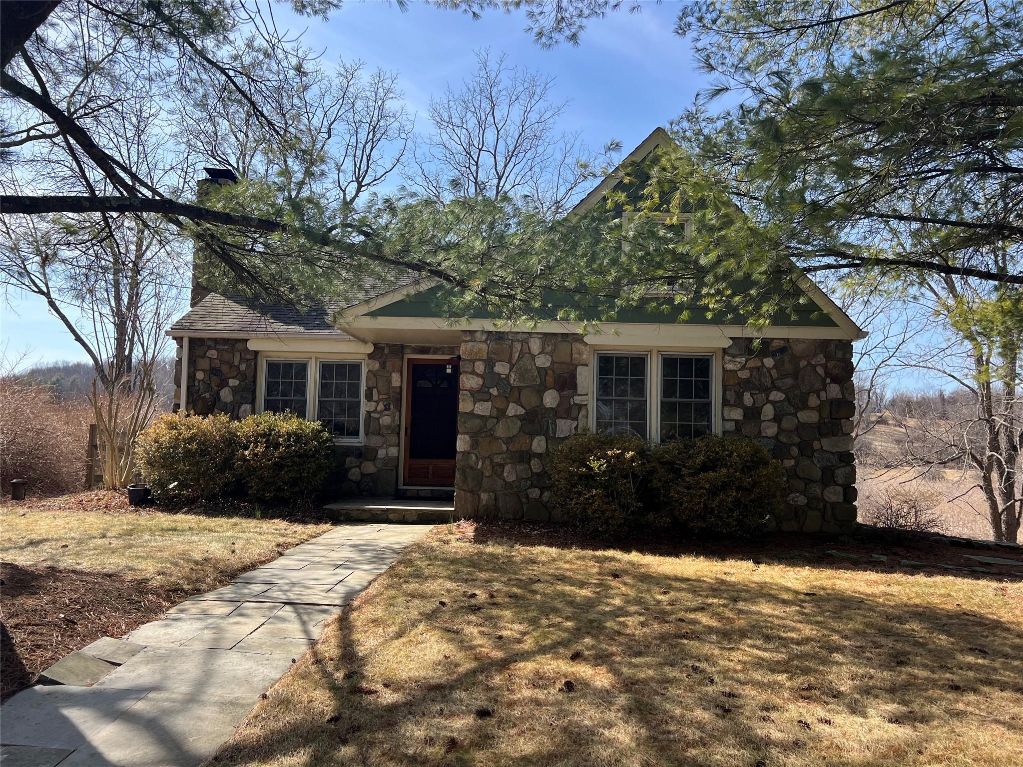 9 Little York Road Property Photo 1
