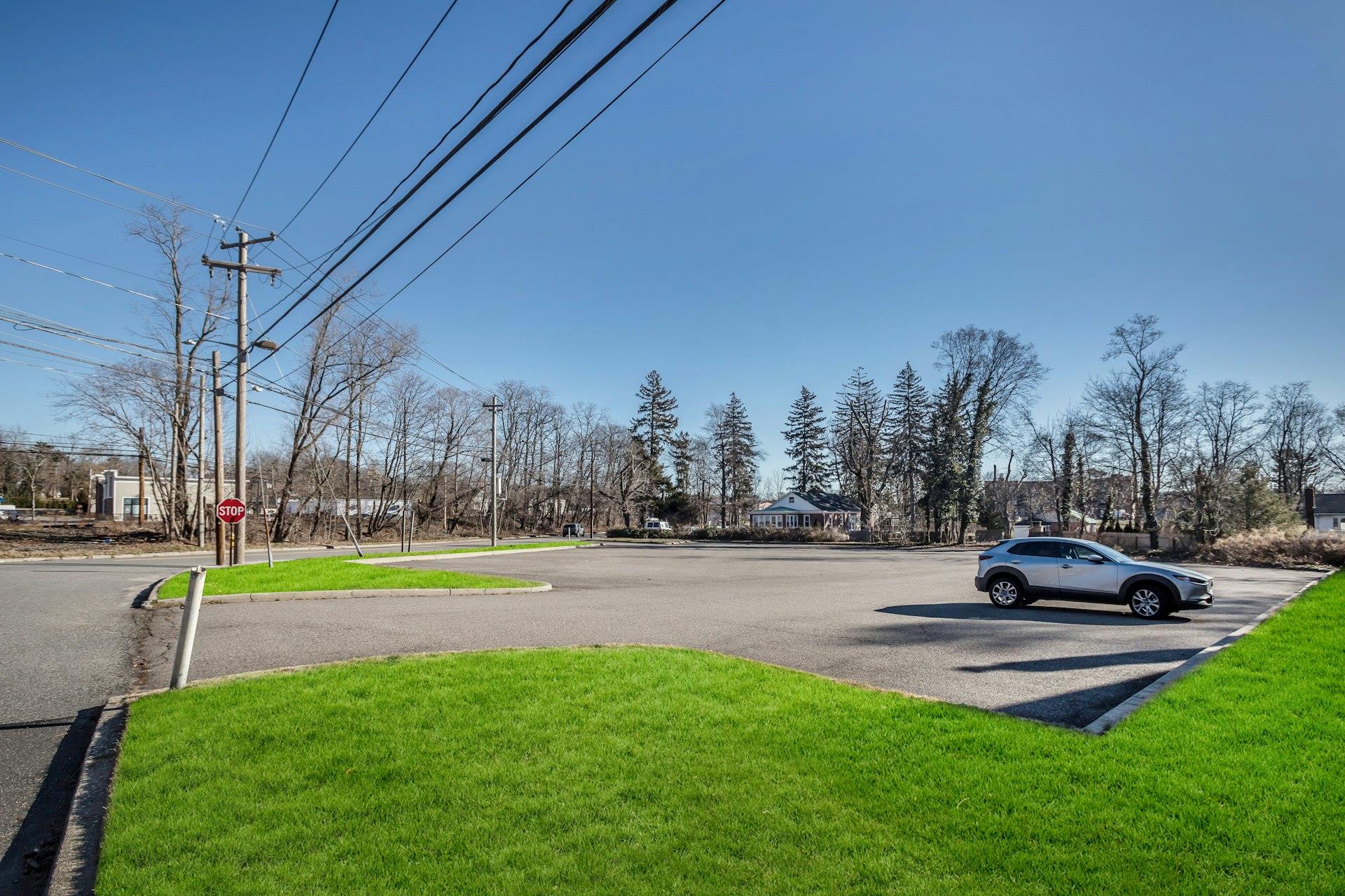 Edgewater Avenue Property Photo