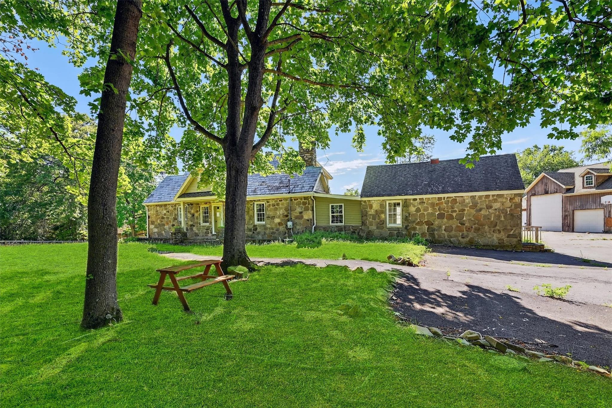 151 Tuthill Road Property Photo 4