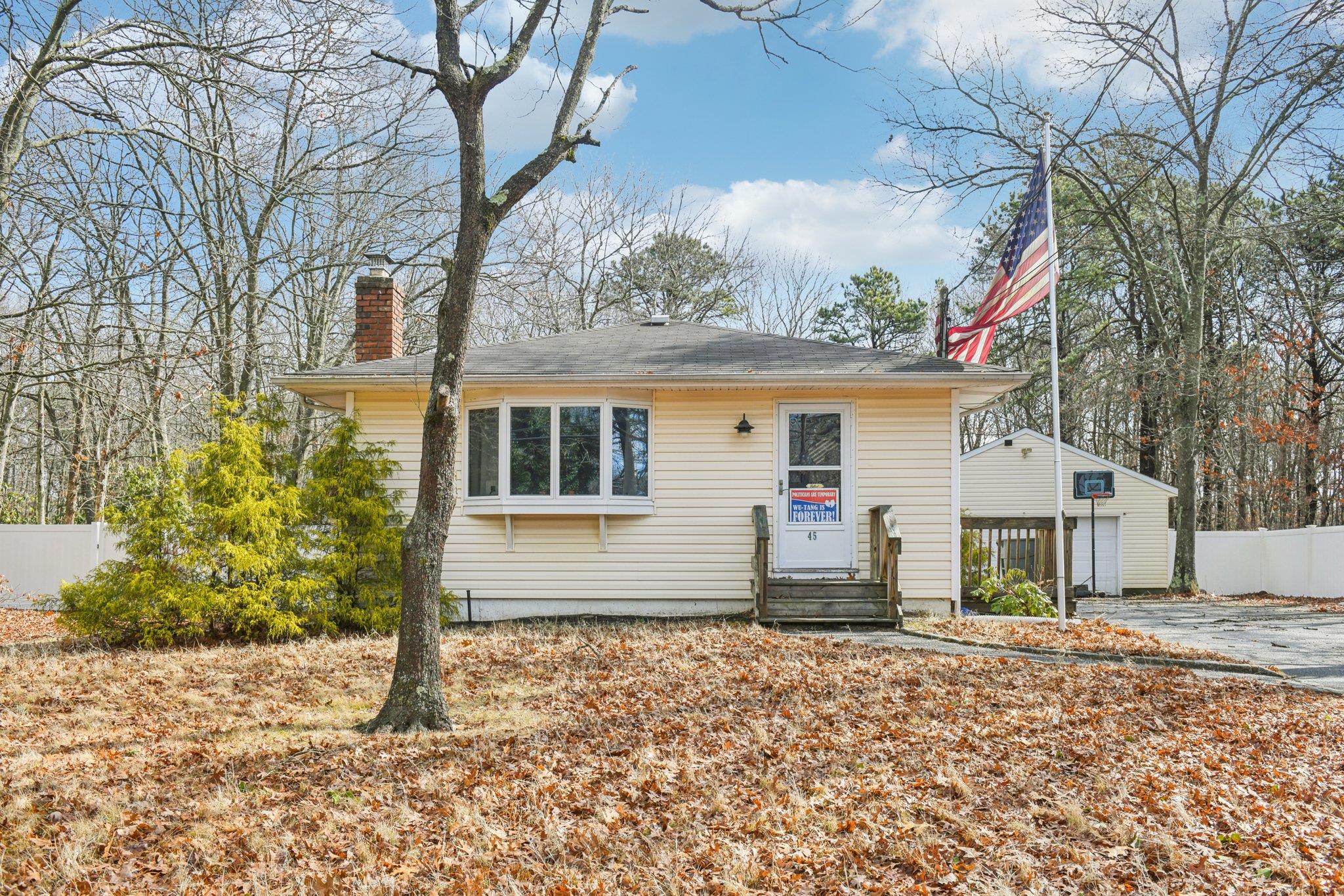 45 Trainor Avenue Property Photo 1