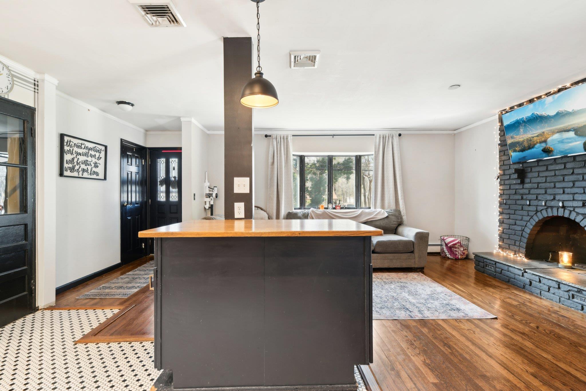 45 Trainor Avenue Property Photo 8