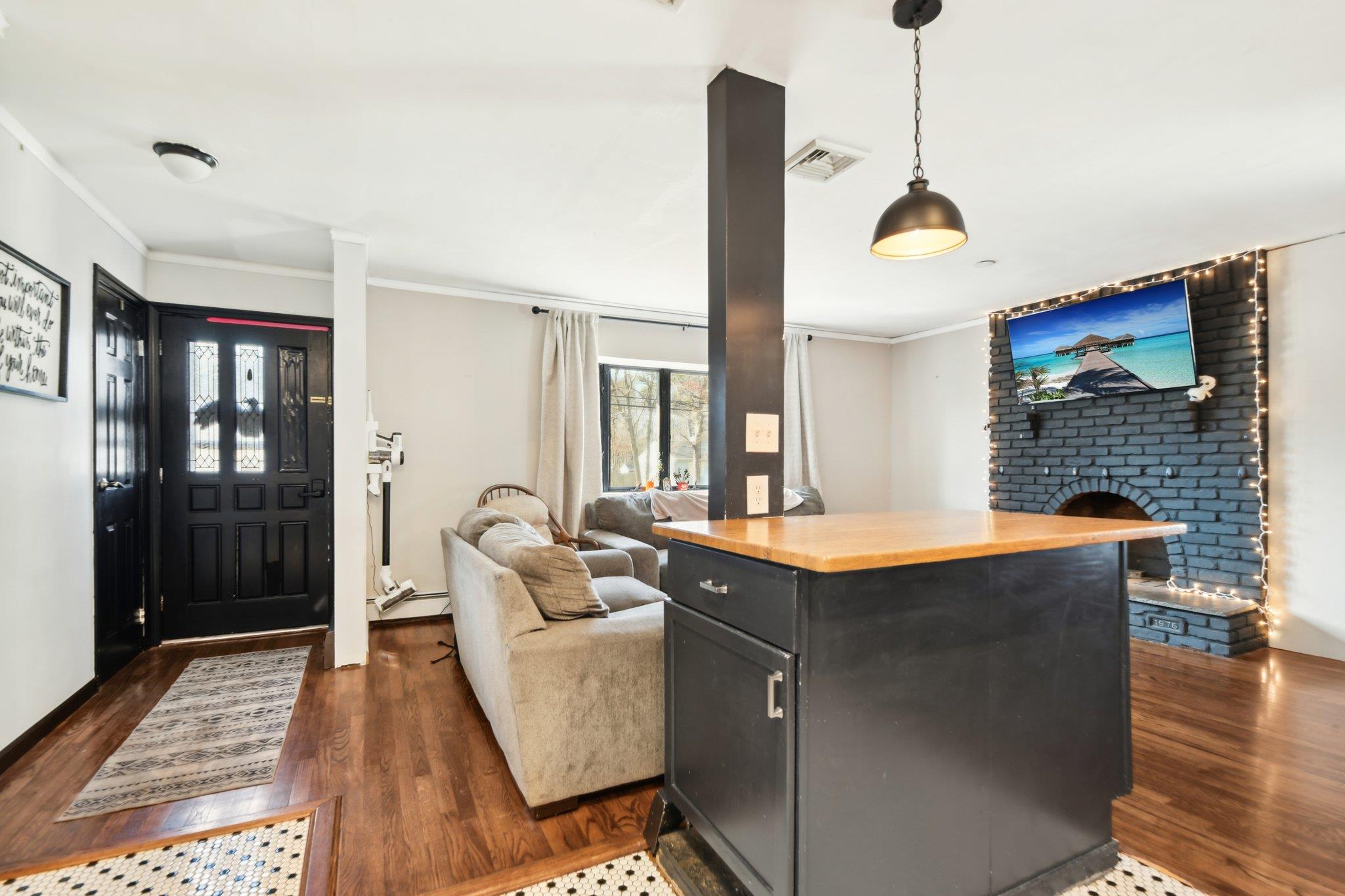 45 Trainor Avenue Property Photo 10