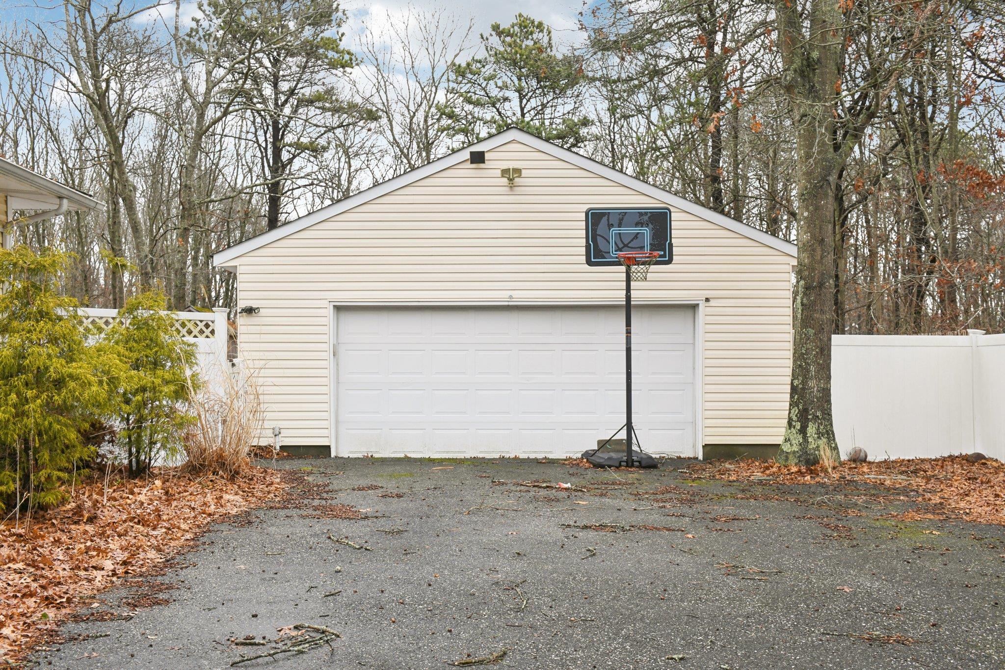 45 Trainor Avenue Property Photo 24