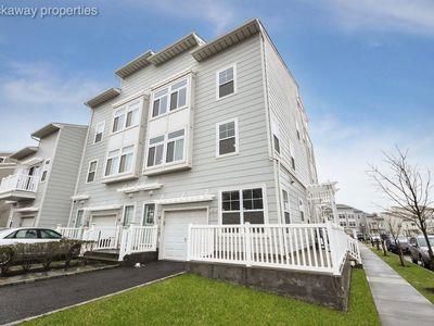 6425 Ocean Avenue 2 Property Photo
