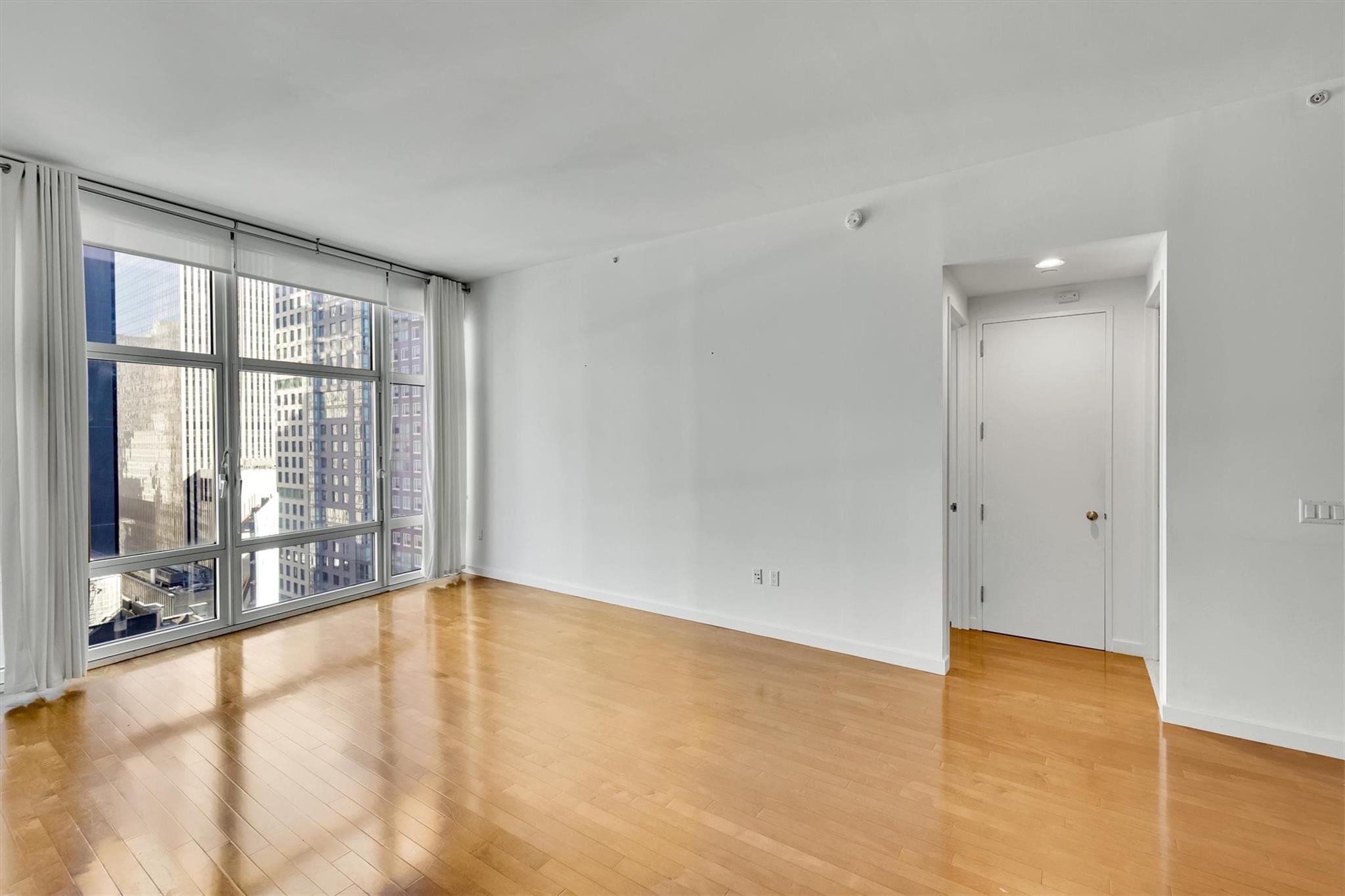 1600 Broadway 21g Property Photo 10