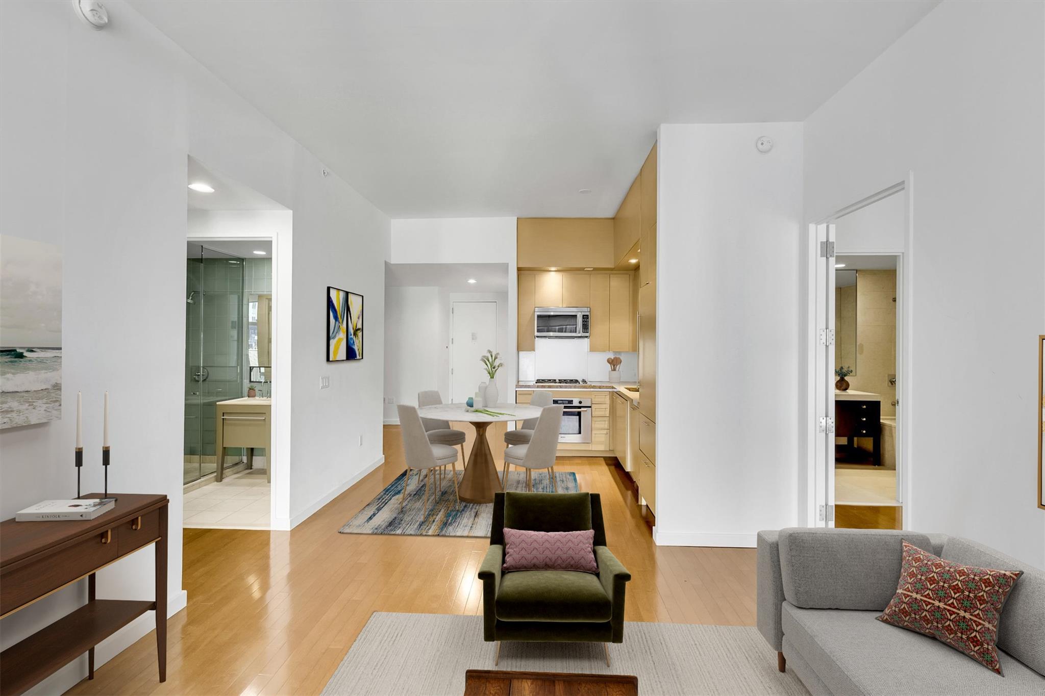 1600 Broadway 21g Property Photo 13
