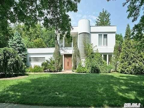 67 Parkway Drive Property Photo 1