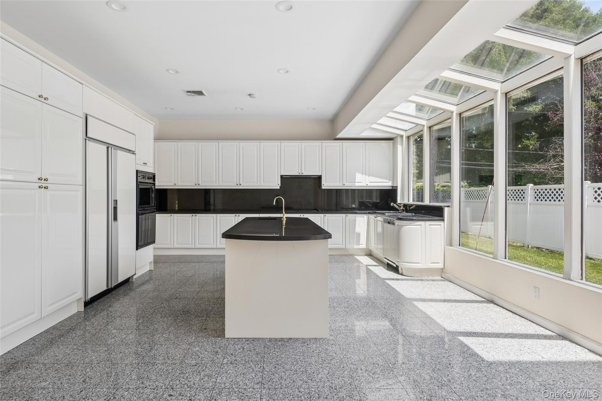 67 Parkway Drive Property Photo 2