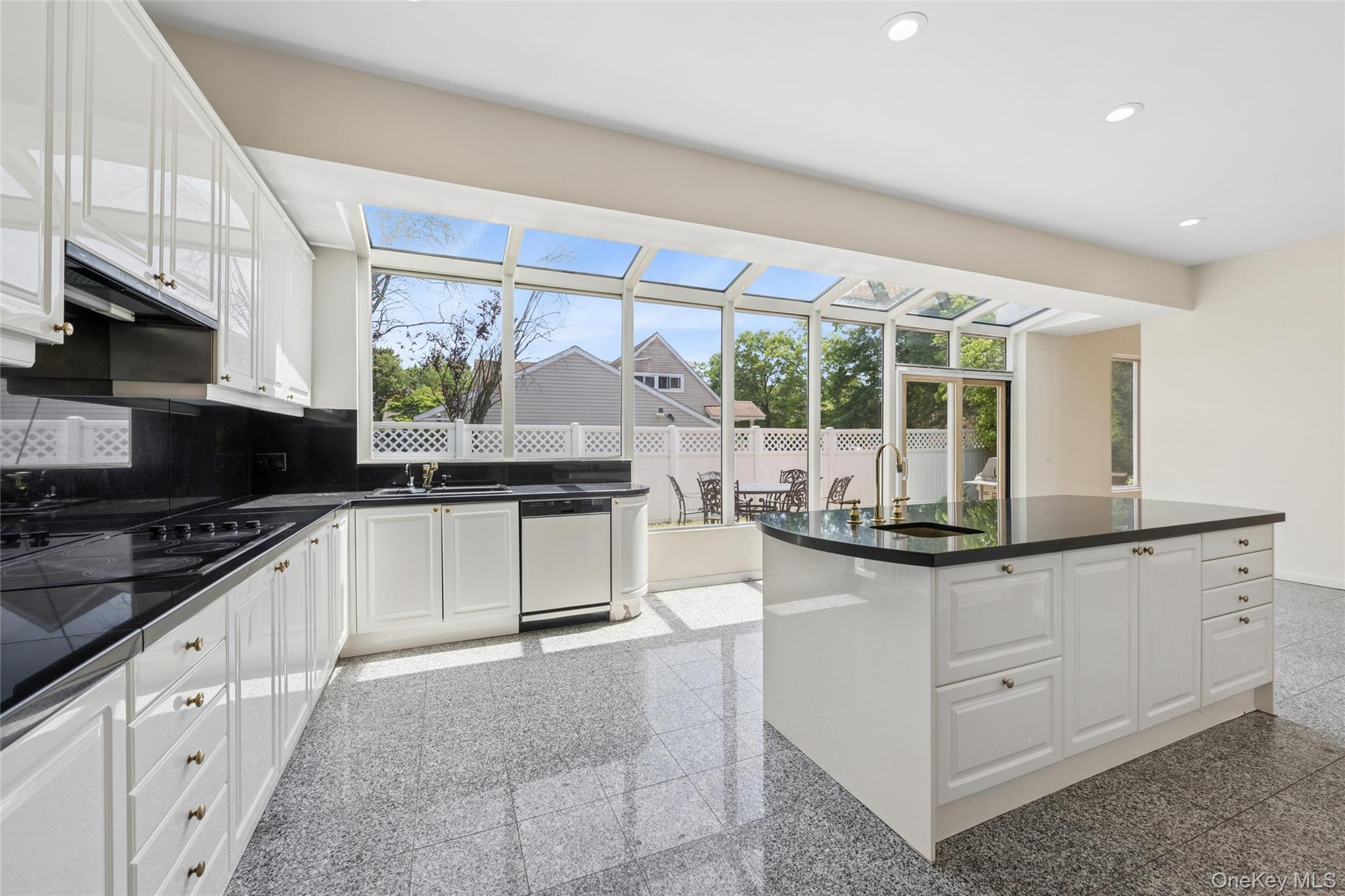67 Parkway Drive Property Photo 5