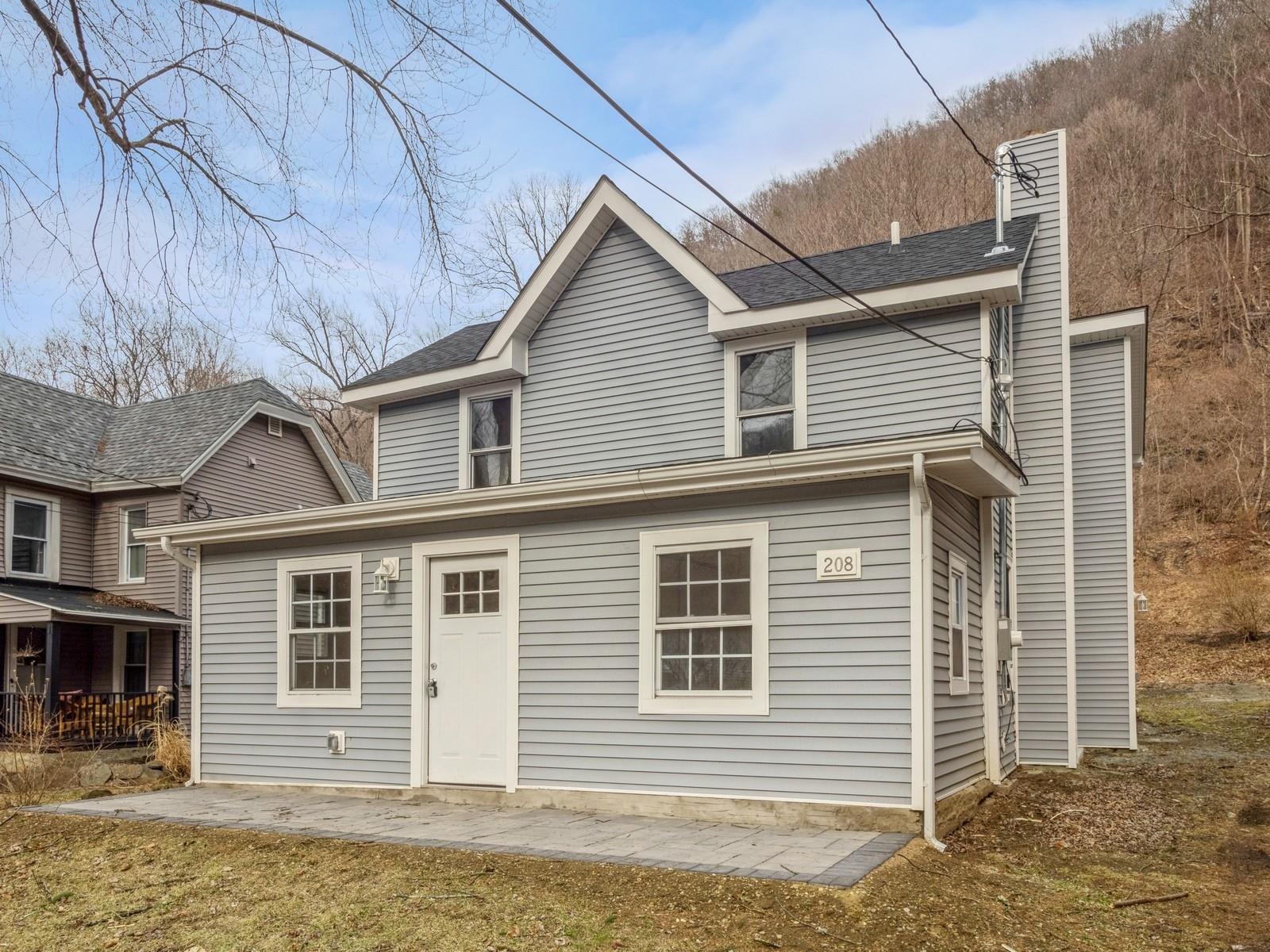 208 Old Route 22 Property Photo