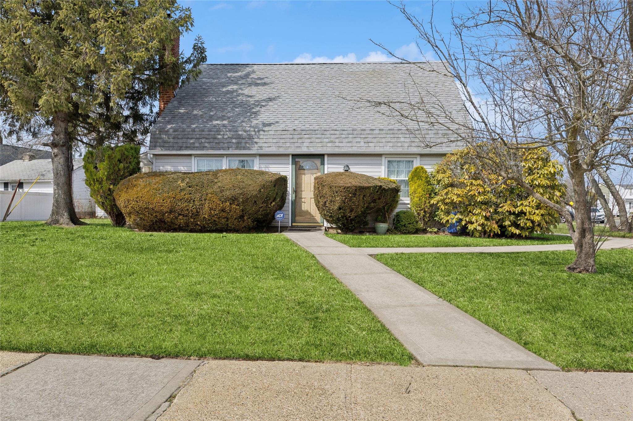 108 Barnyard Lane Property Photo