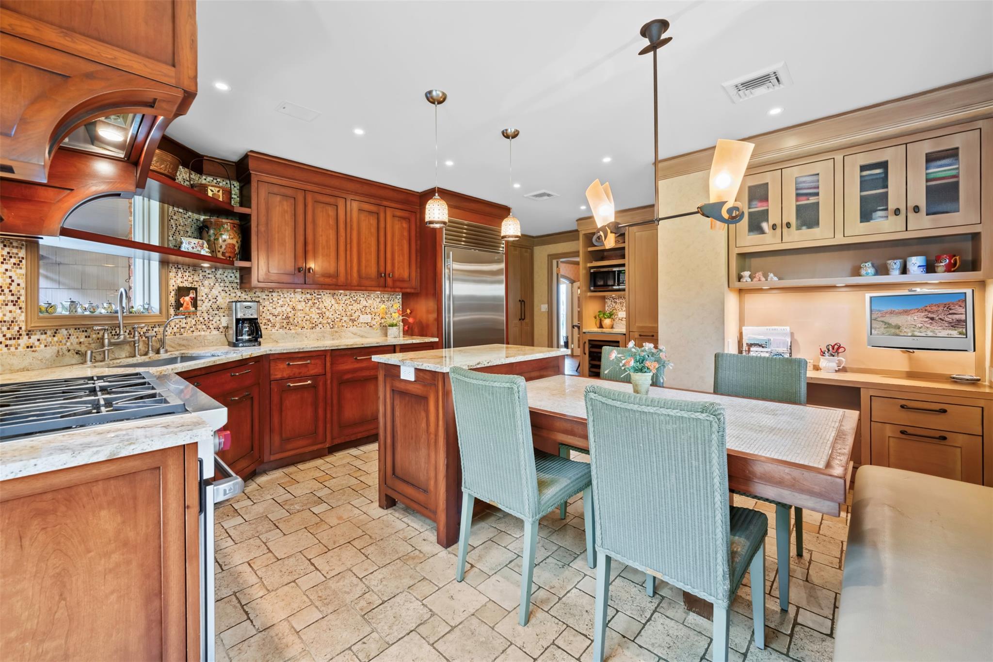17 Pond Park Road Property Photo 17