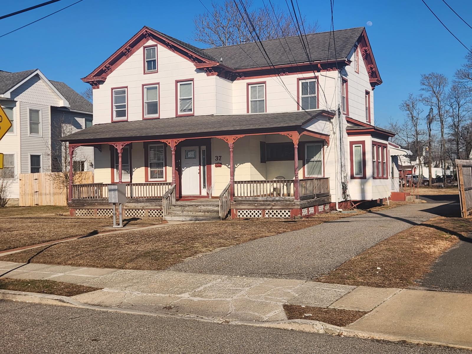 37 Jennings Avenue 5 Property Photo