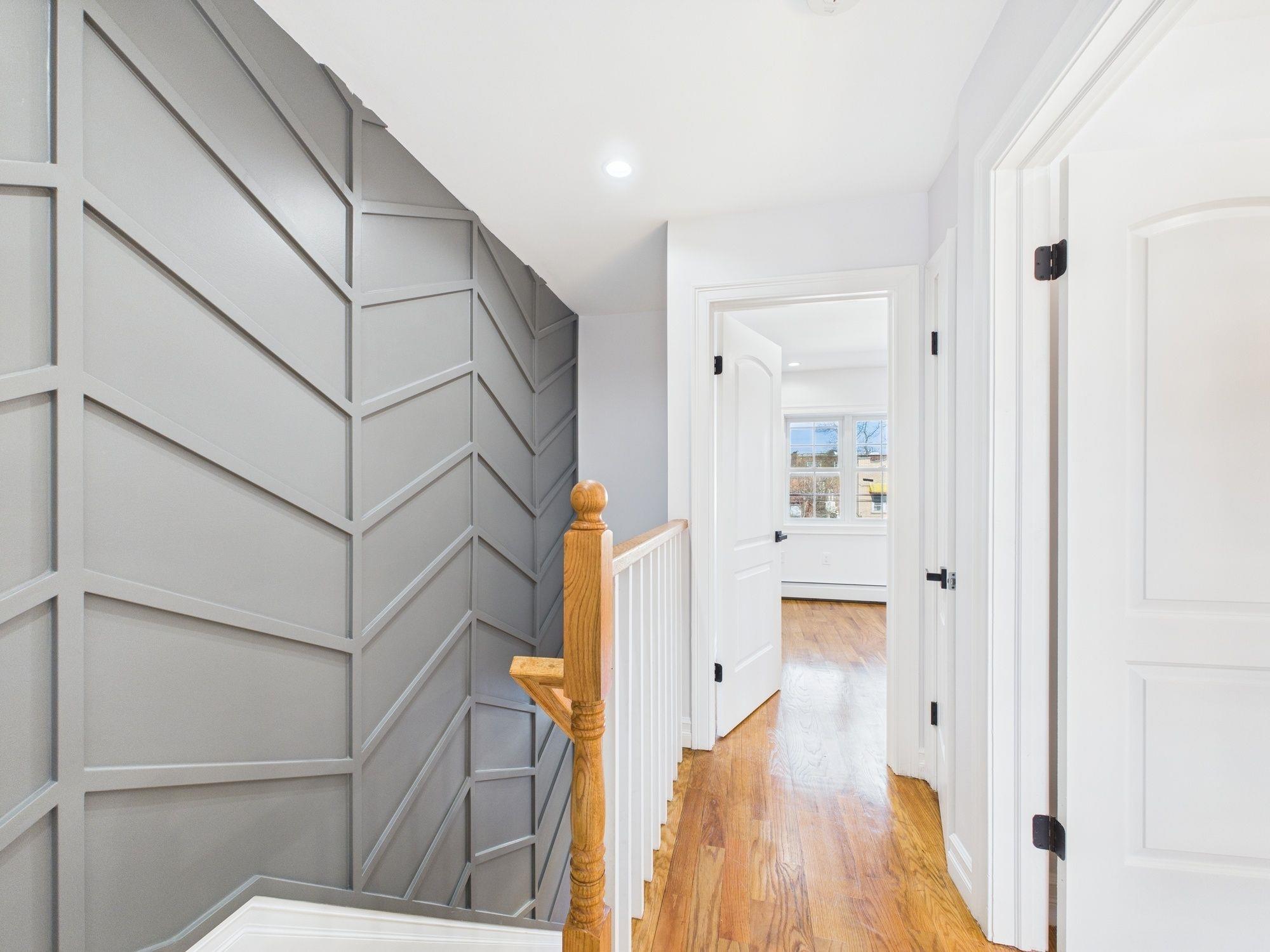 1112 E 213th Street Property Photo 14