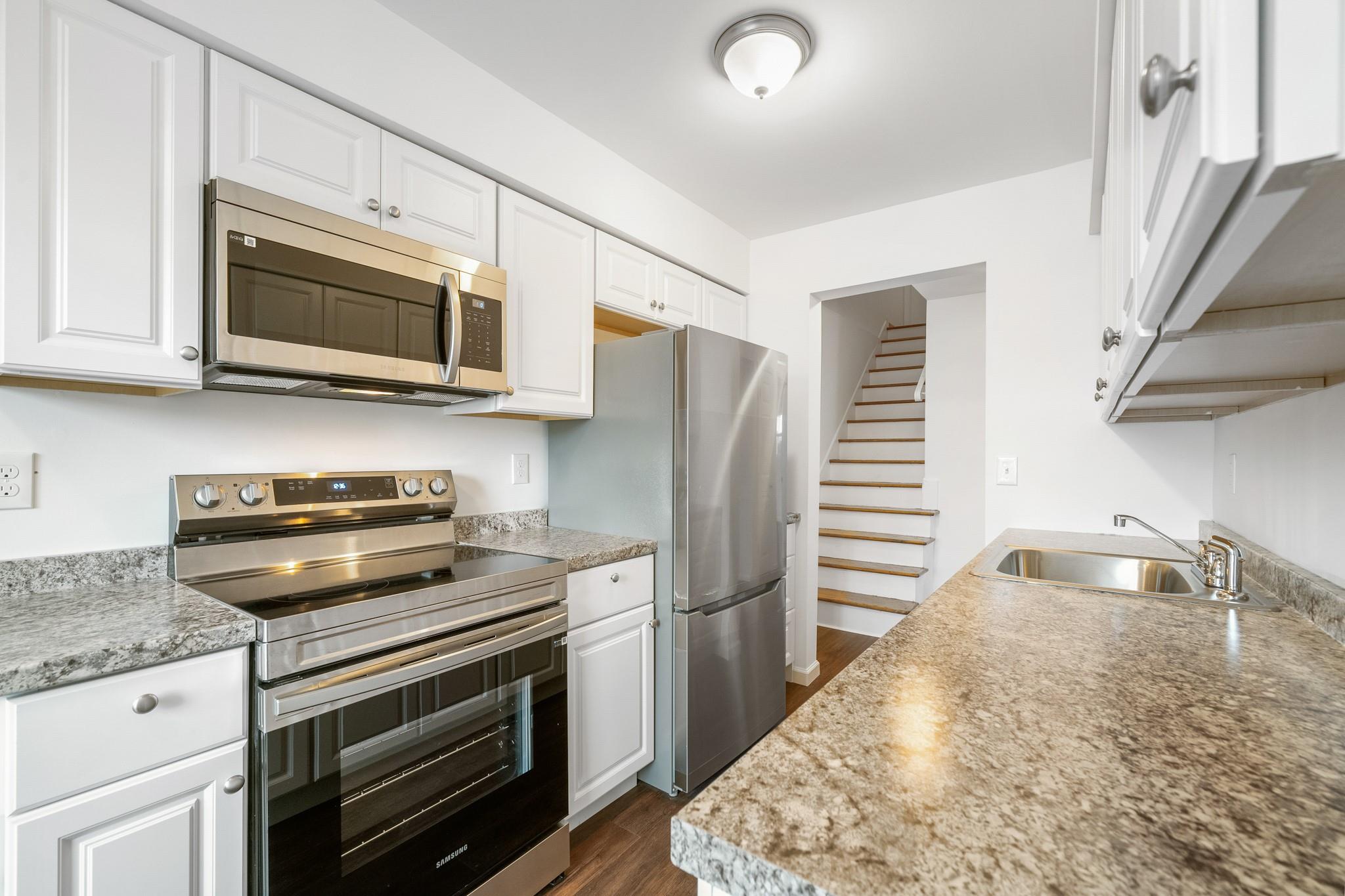 616 Woodland Hills Road Property Photo 1