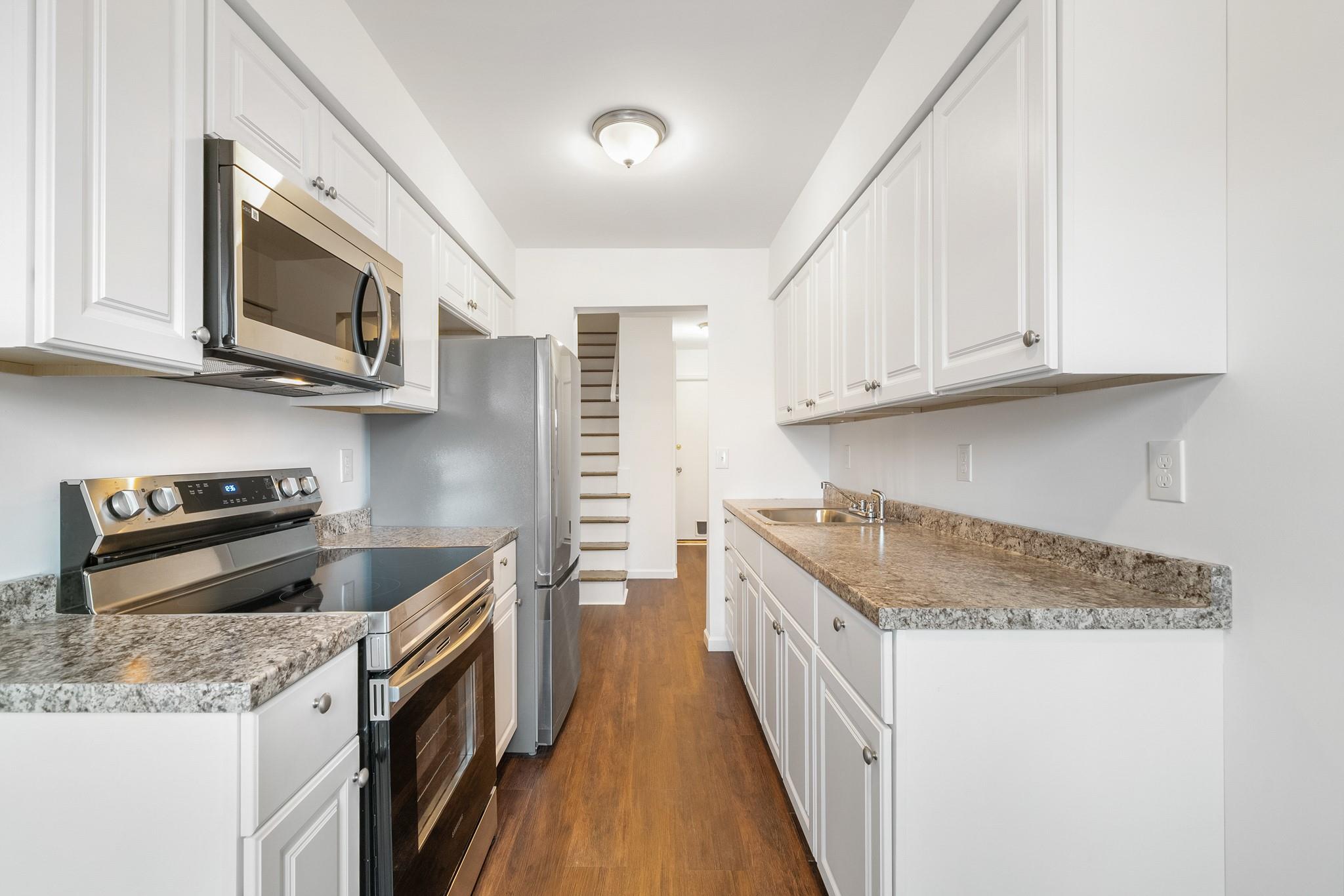 616 Woodland Hills Road Property Photo 2