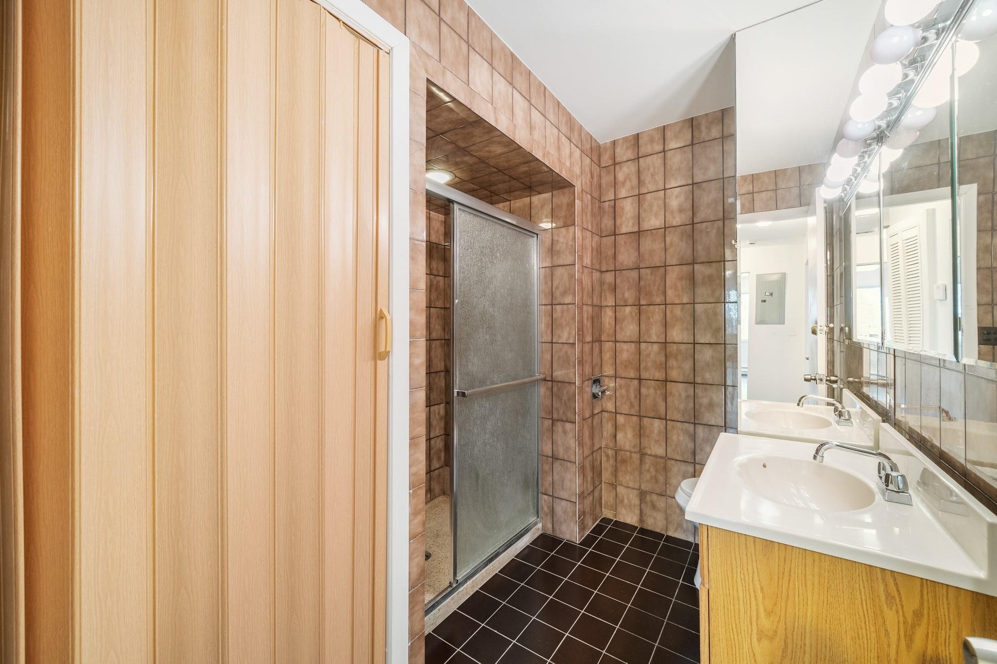 616 Woodland Hills Road Property Photo 15