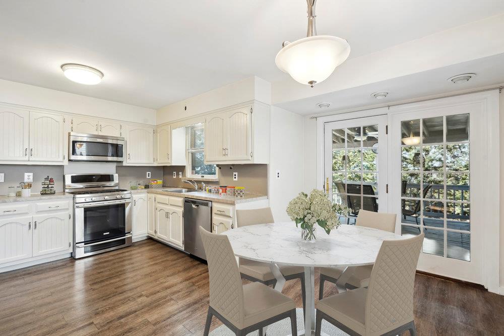 1855 Stone Avenue Property Photo 9