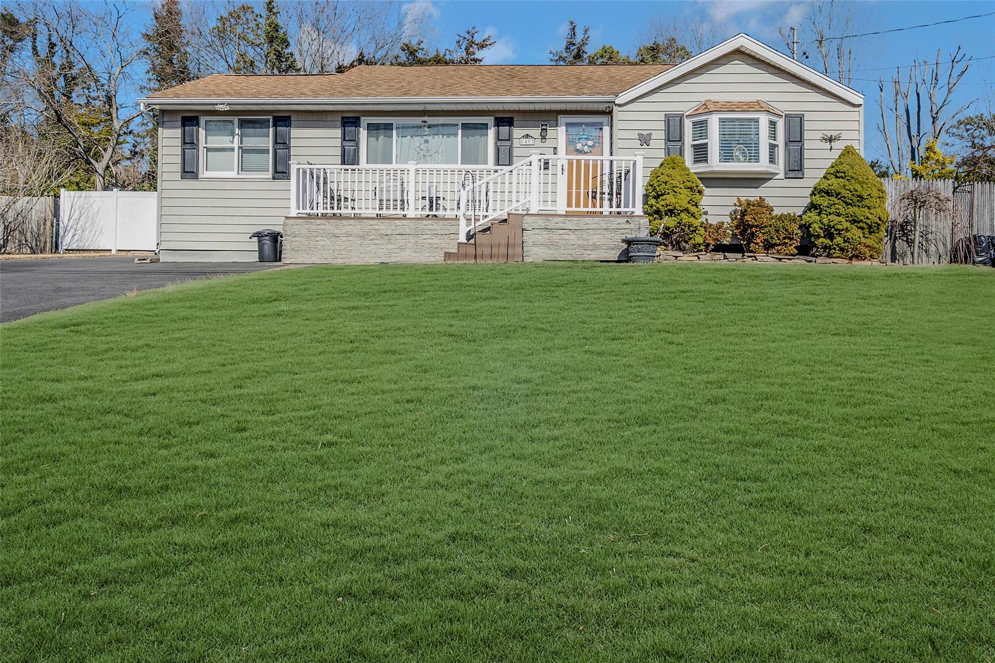 43 Neptune Avenue Property Photo