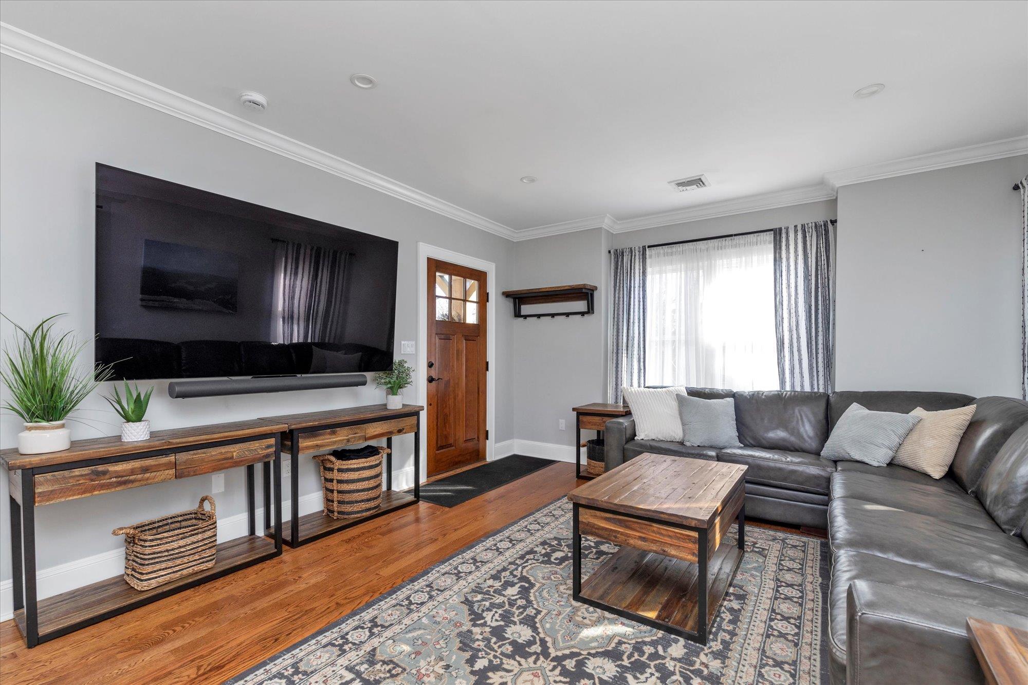 617 Haig Street Property Photo 2