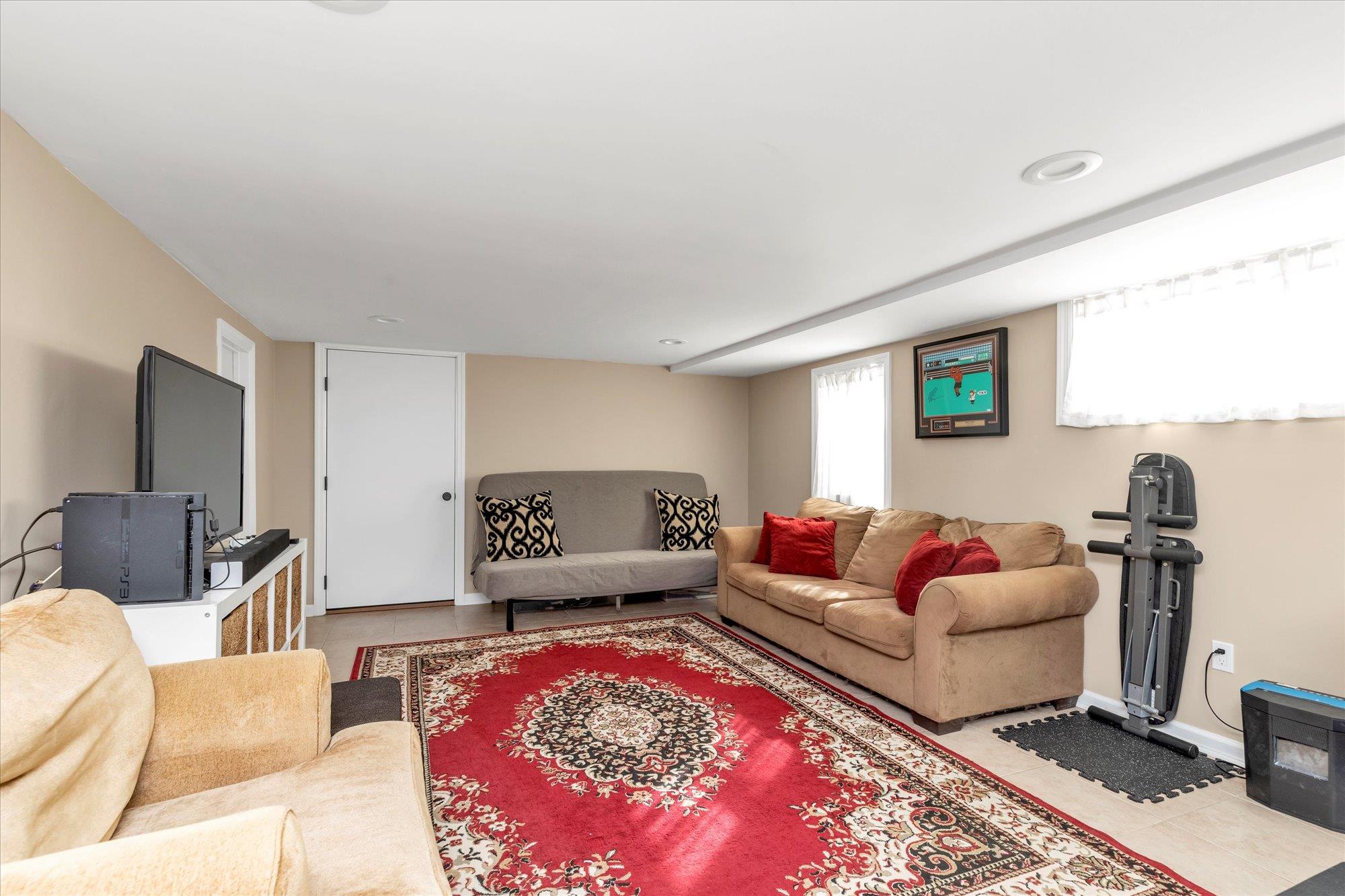 617 Haig Street Property Photo 13