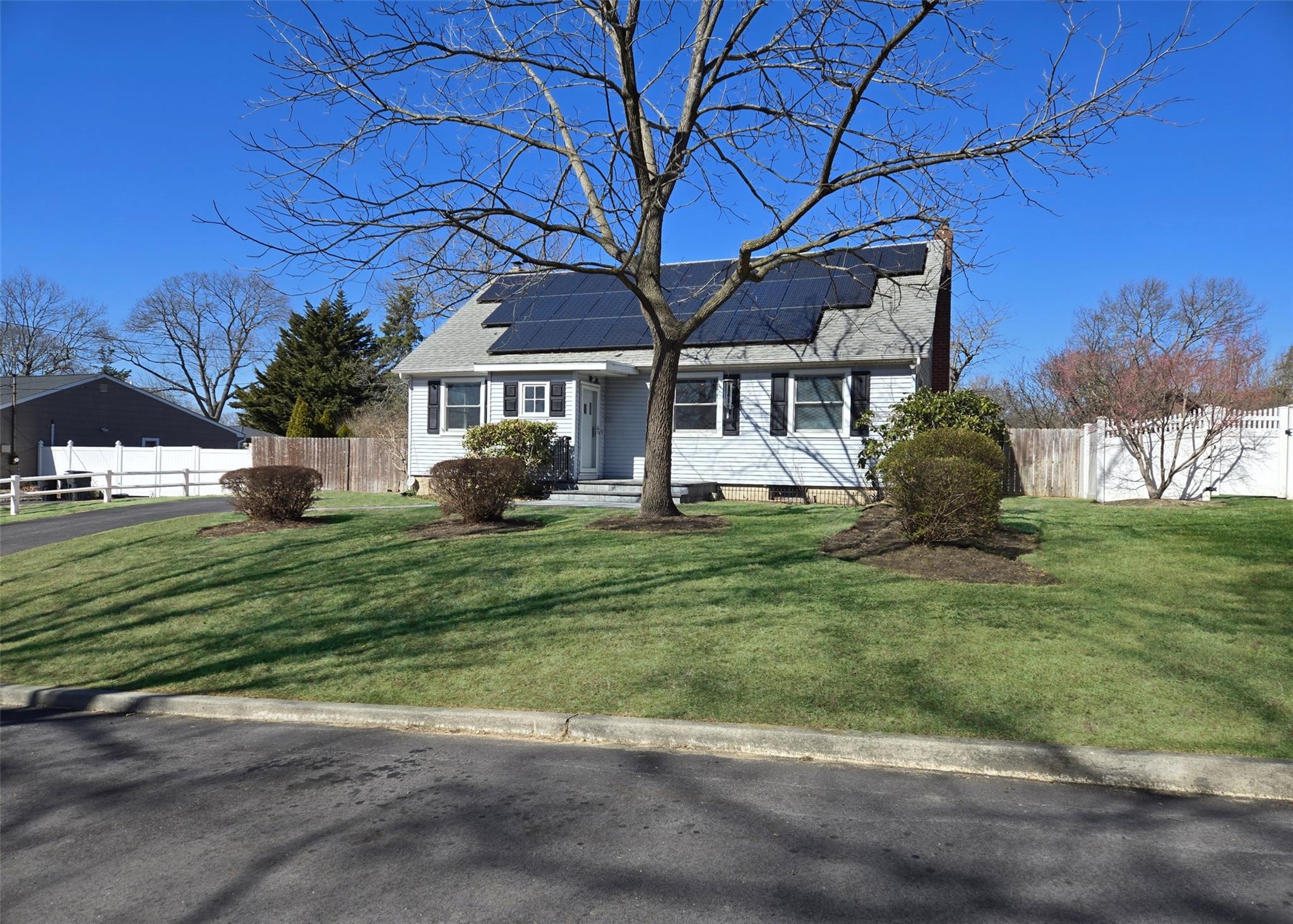 245 Ontario Street Property Photo