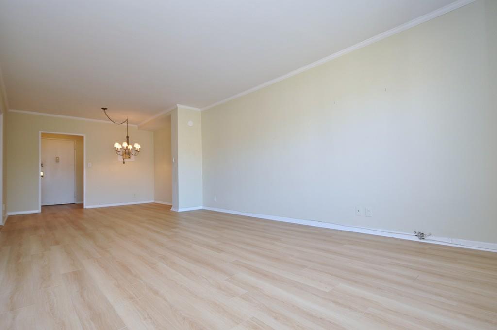 260 Garth Road 7k4 Property Photo 6
