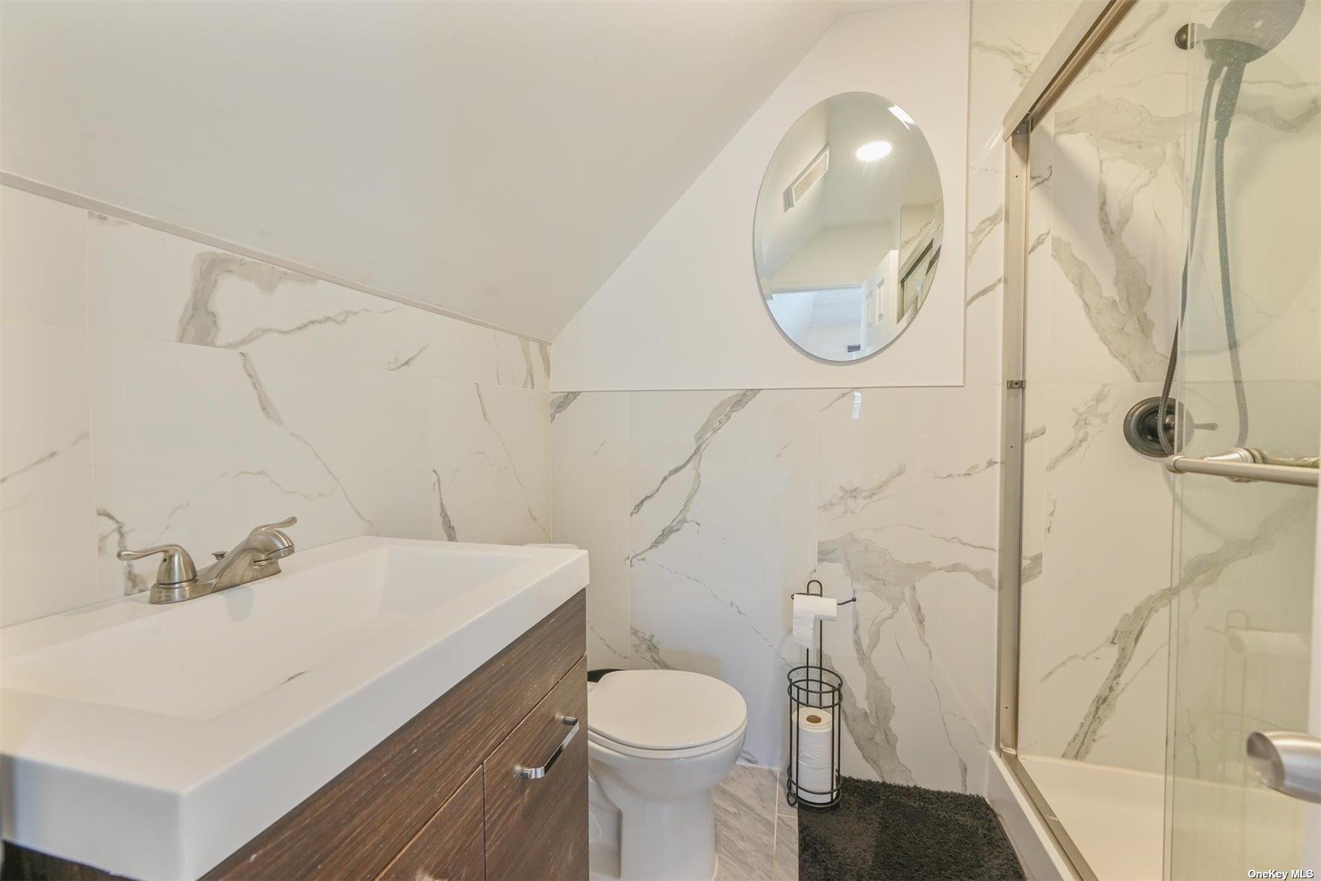 12 Radstock Avenue Property Photo 22