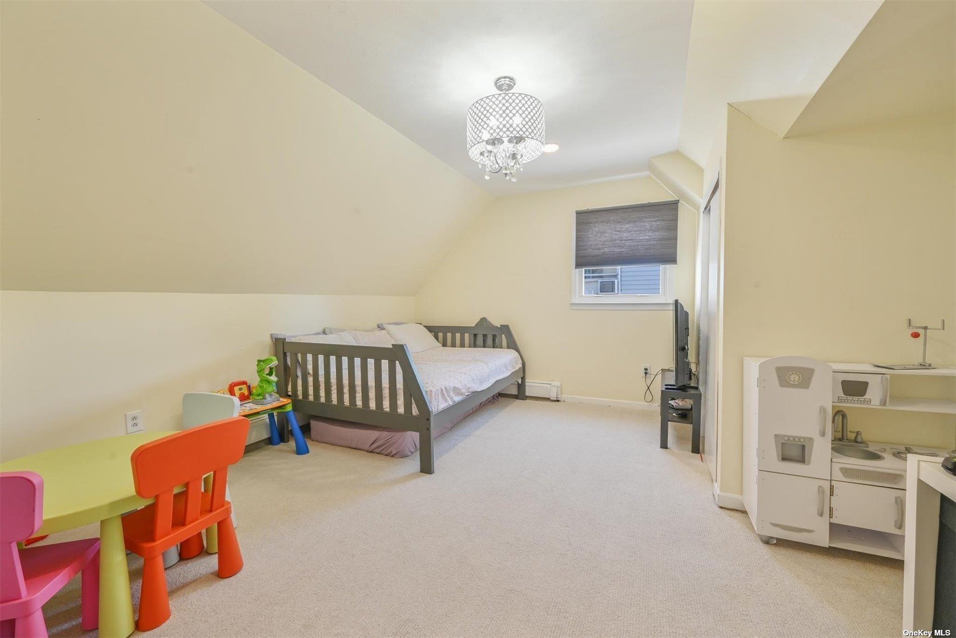 12 Radstock Avenue Property Photo 24