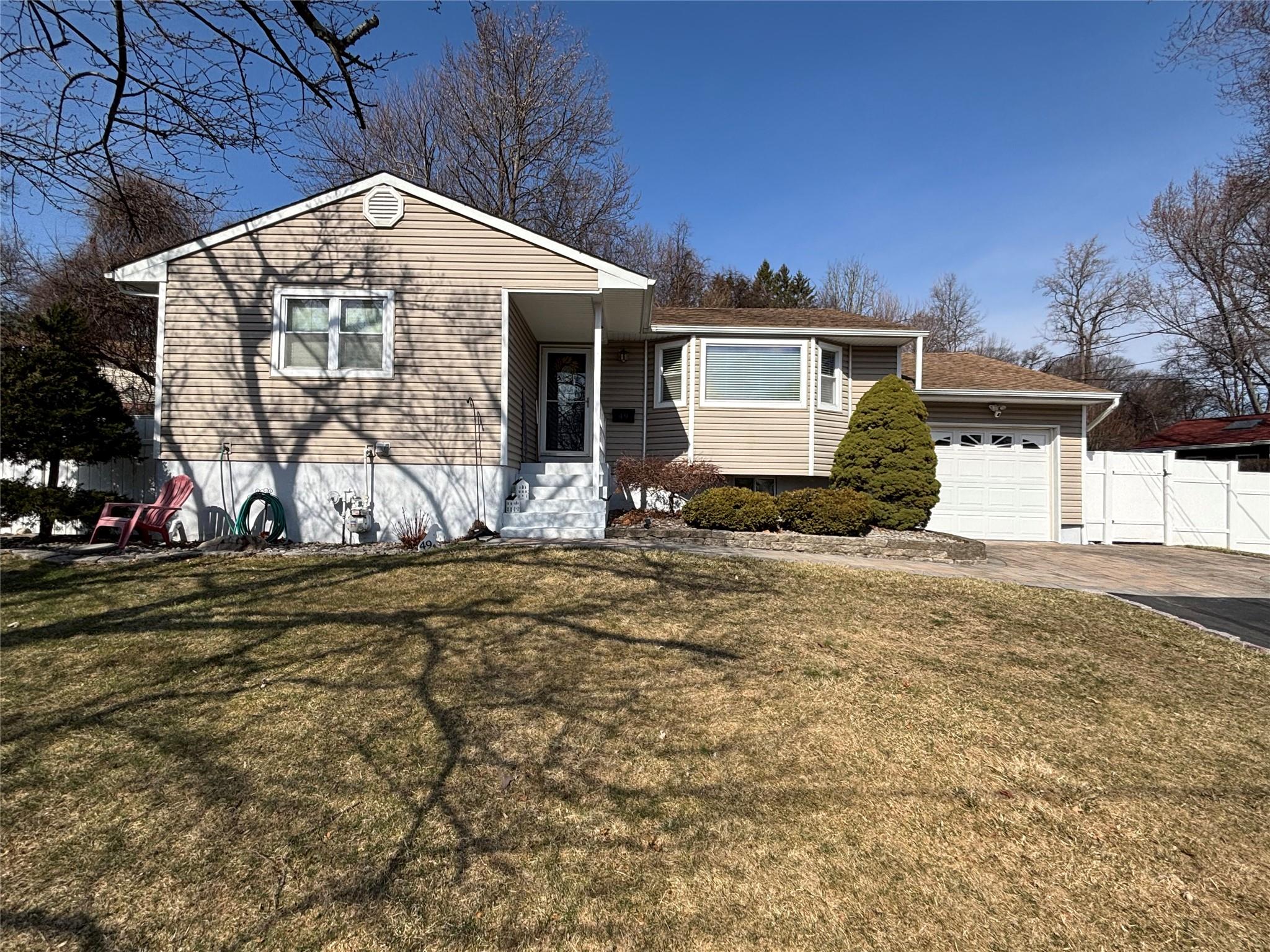 49 N Lexow Avenue Property Photo