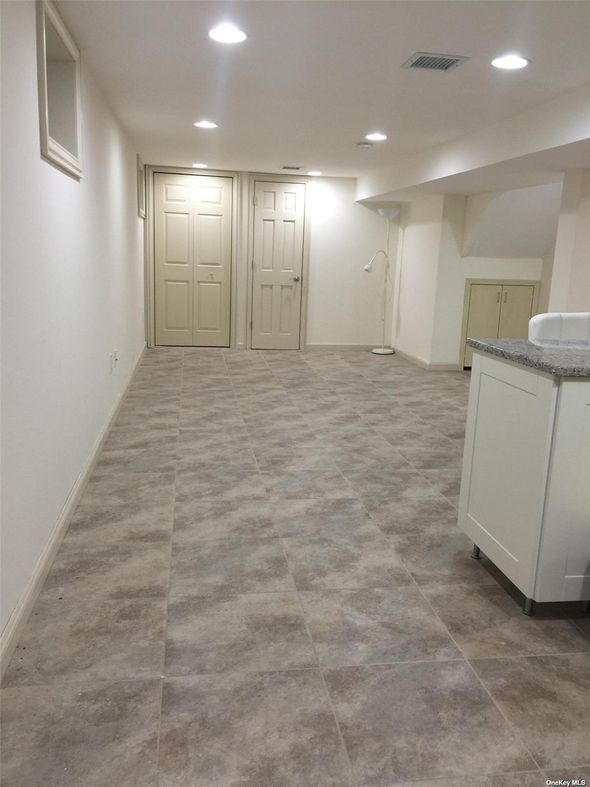 80-18 261st Street Property Photo 14