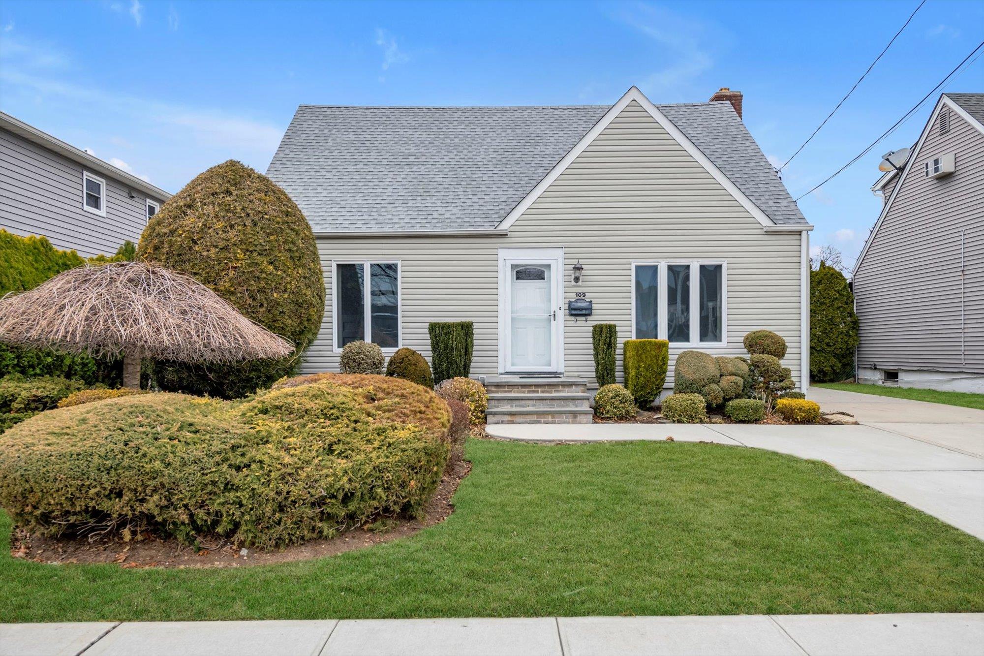 109 6th Street Property Photo