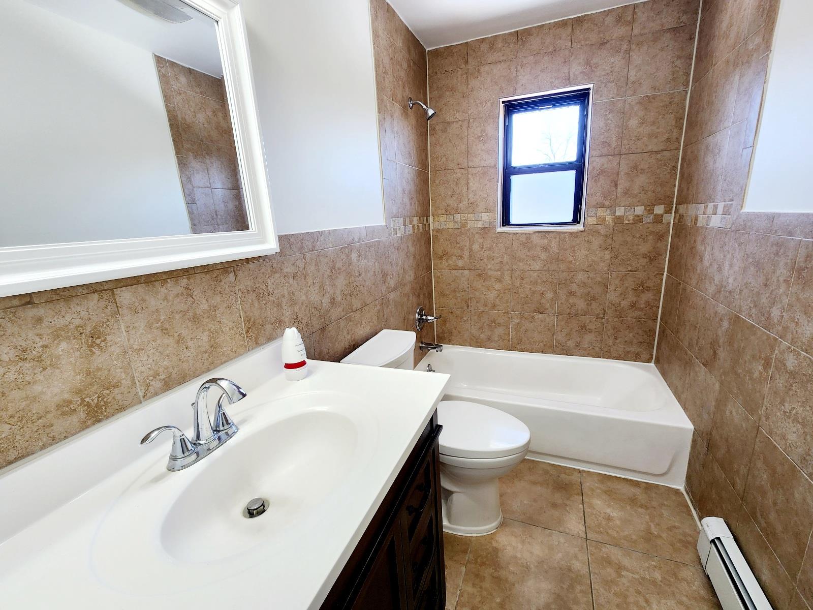196 Sneden Place 196 Property Photo 17