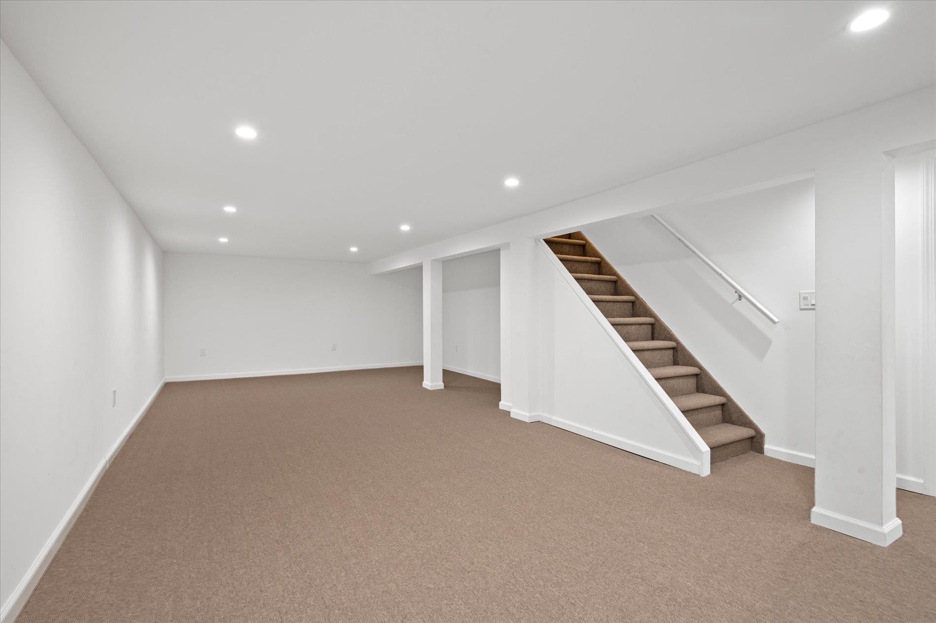 281 Easton Street Property Photo 16