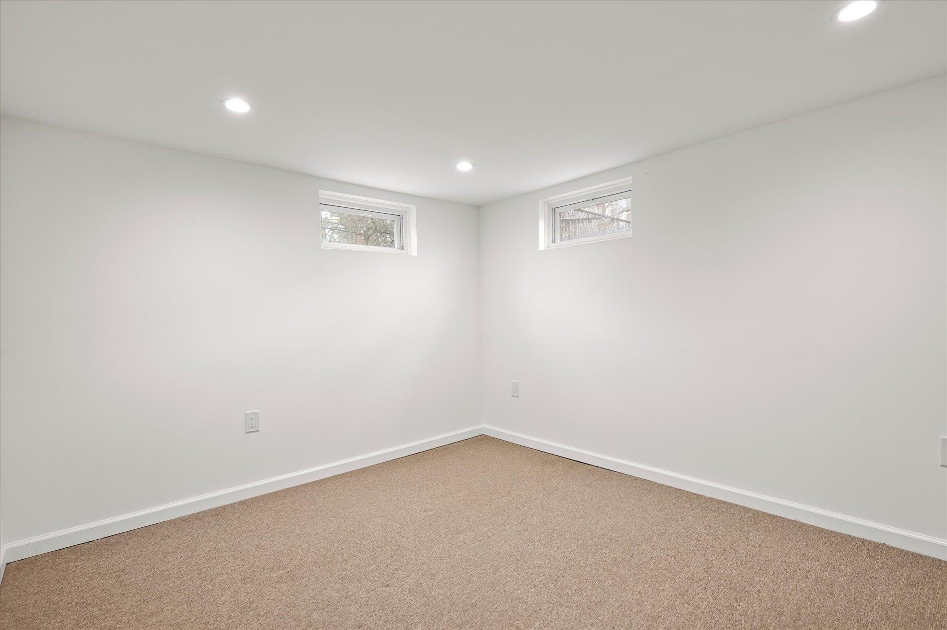 281 Easton Street Property Photo 17