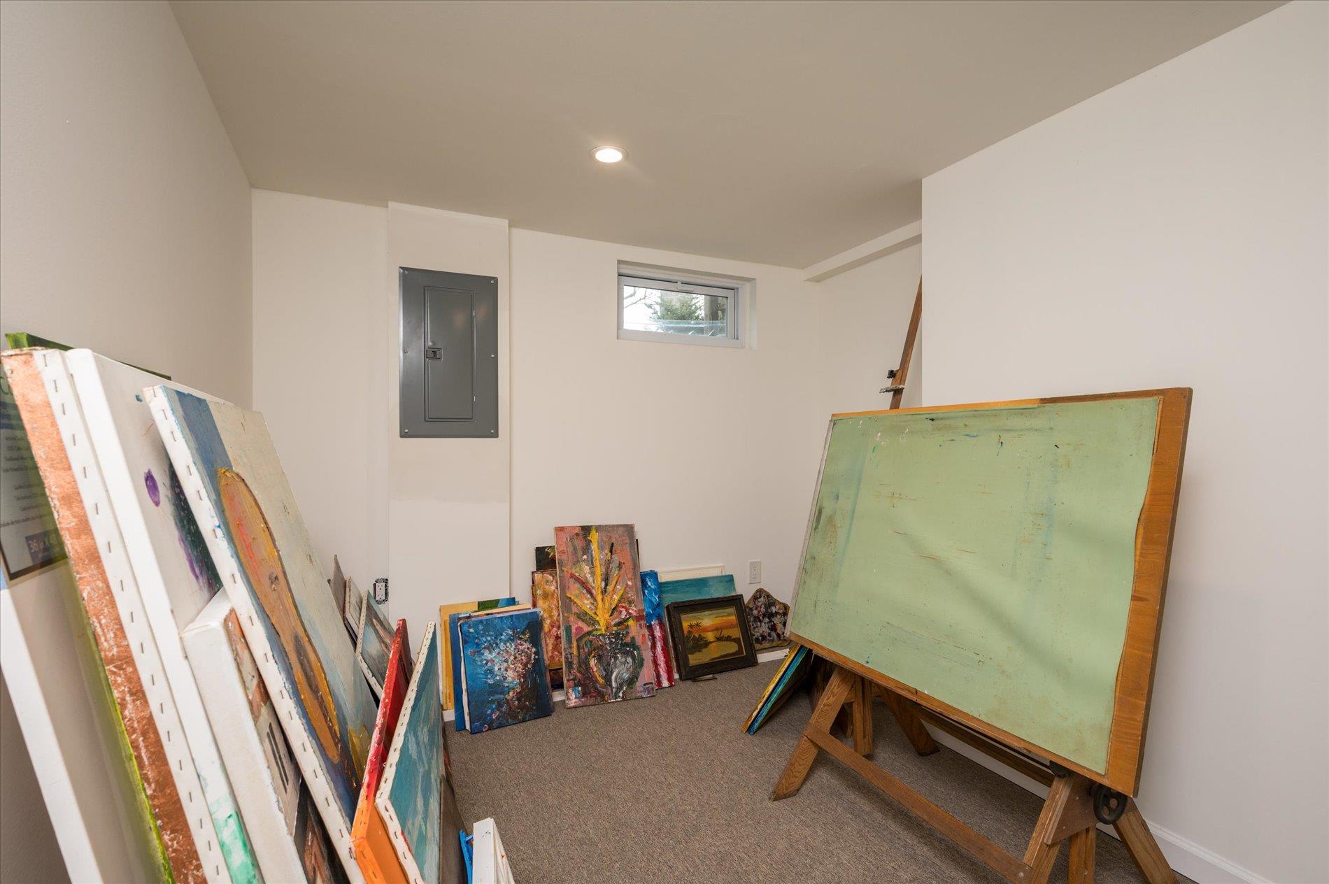 281 Easton Street Property Photo 18