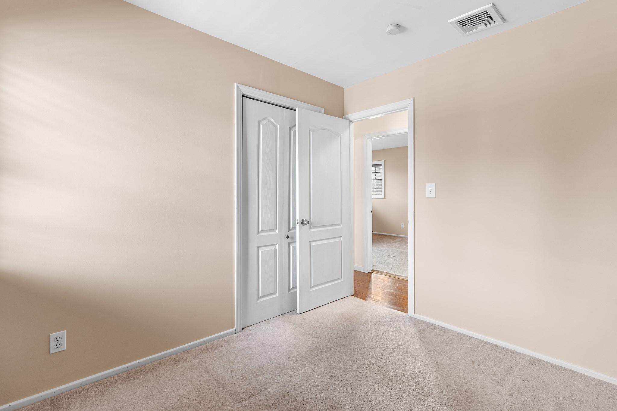 539 Elwood Road Property Photo 12