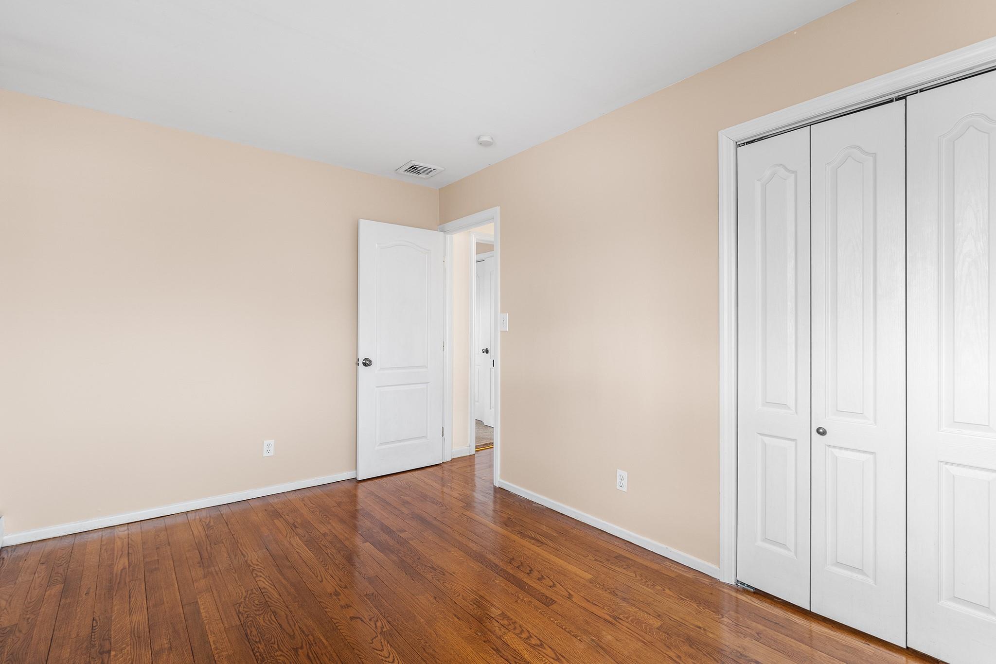 539 Elwood Road Property Photo 14